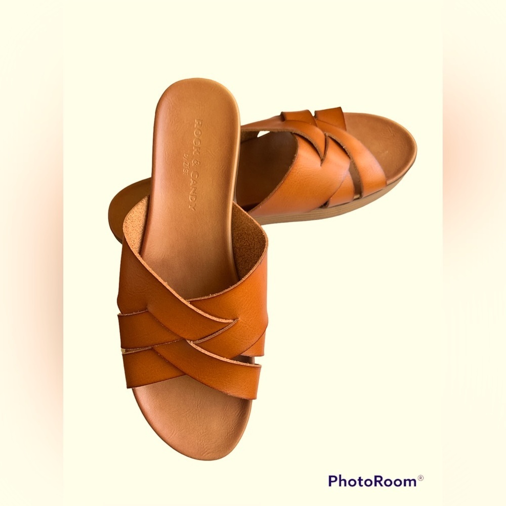 NEW brown wedged sandals size 8